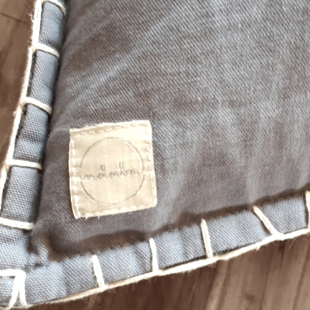 Indaba Jacquard Velvet Pillow(s) - Picture 3 of 5